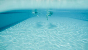Comment entretenir sa piscine en été ?